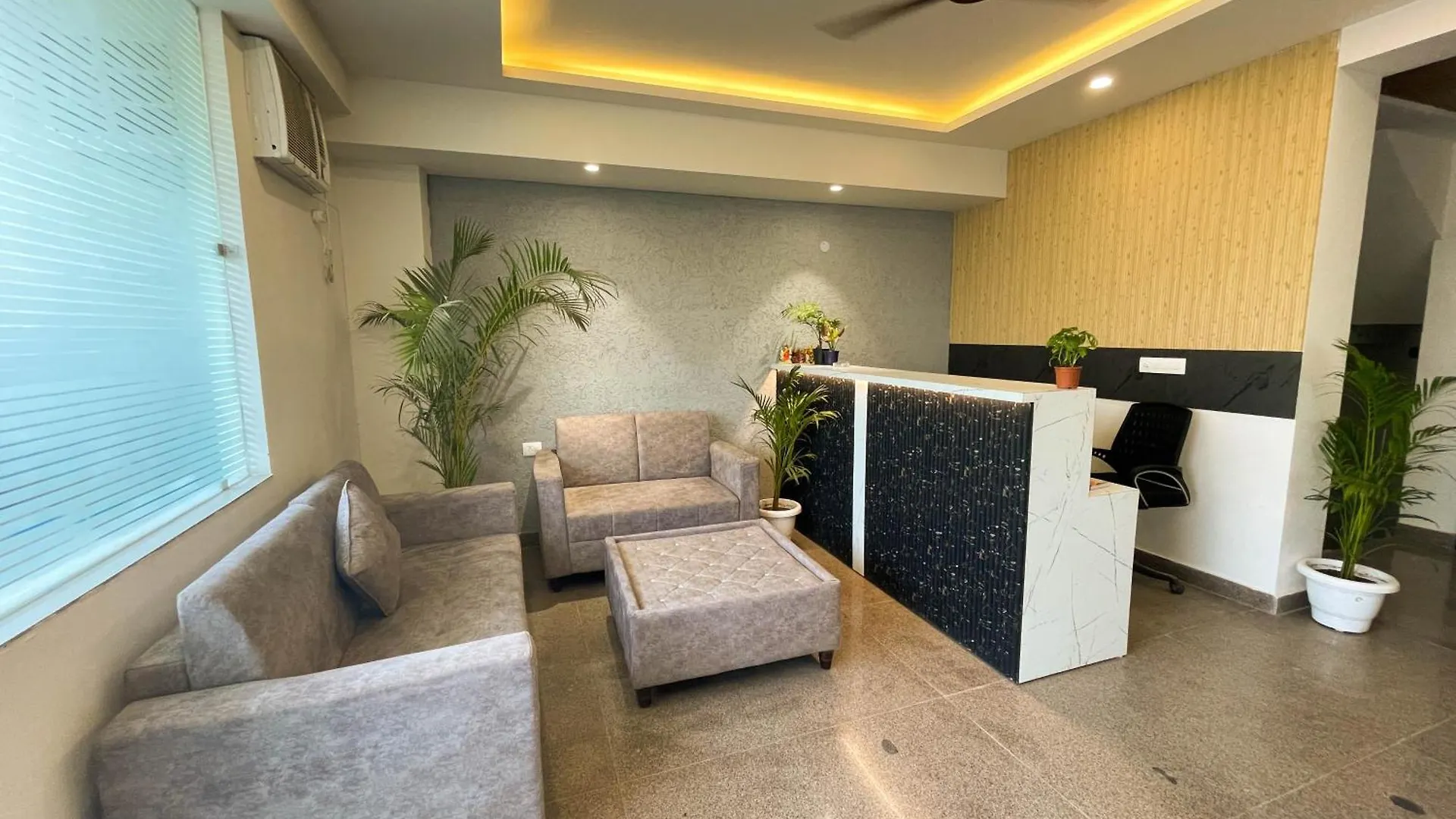 Hotel The Empire Stays , Golf Course Road Gurgáon